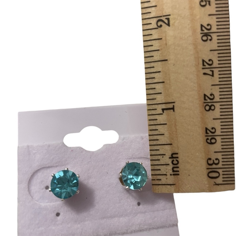 Topaz Blue Stud Earrings Made with Swarovski Crystals Silver Overlay NWOT - Picture 4 of 5